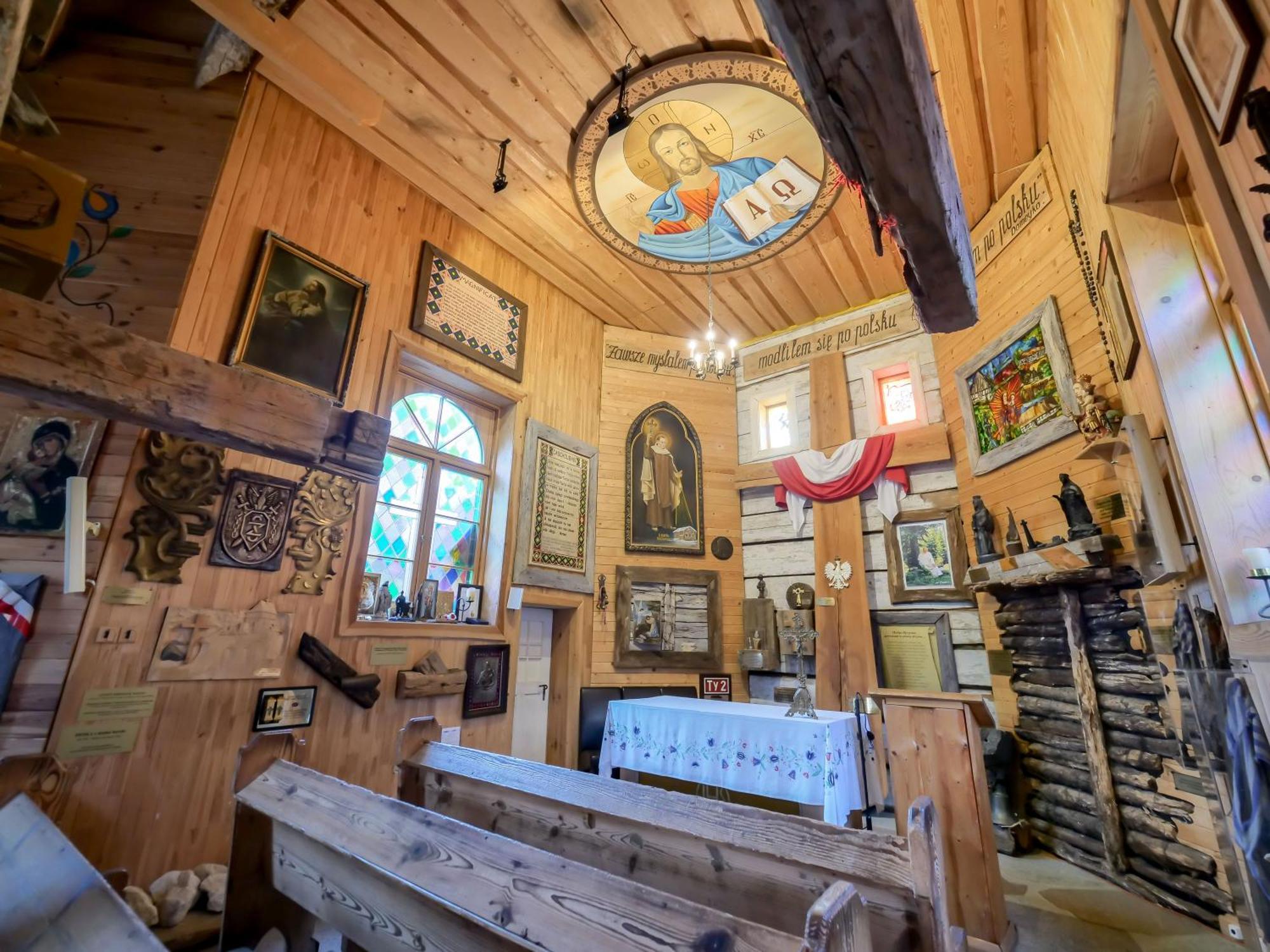 Hotel Szymbark Esterno foto