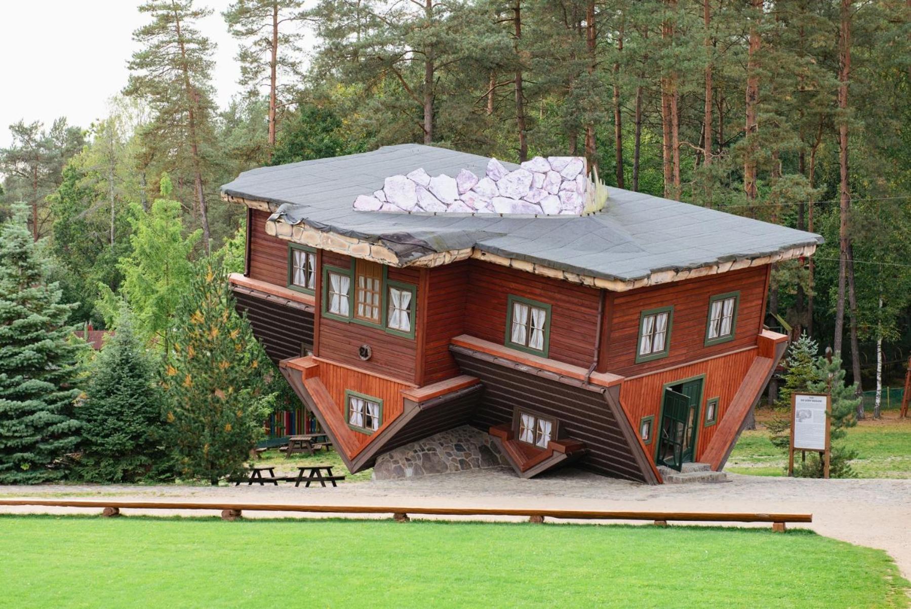 Hotel Szymbark Esterno foto